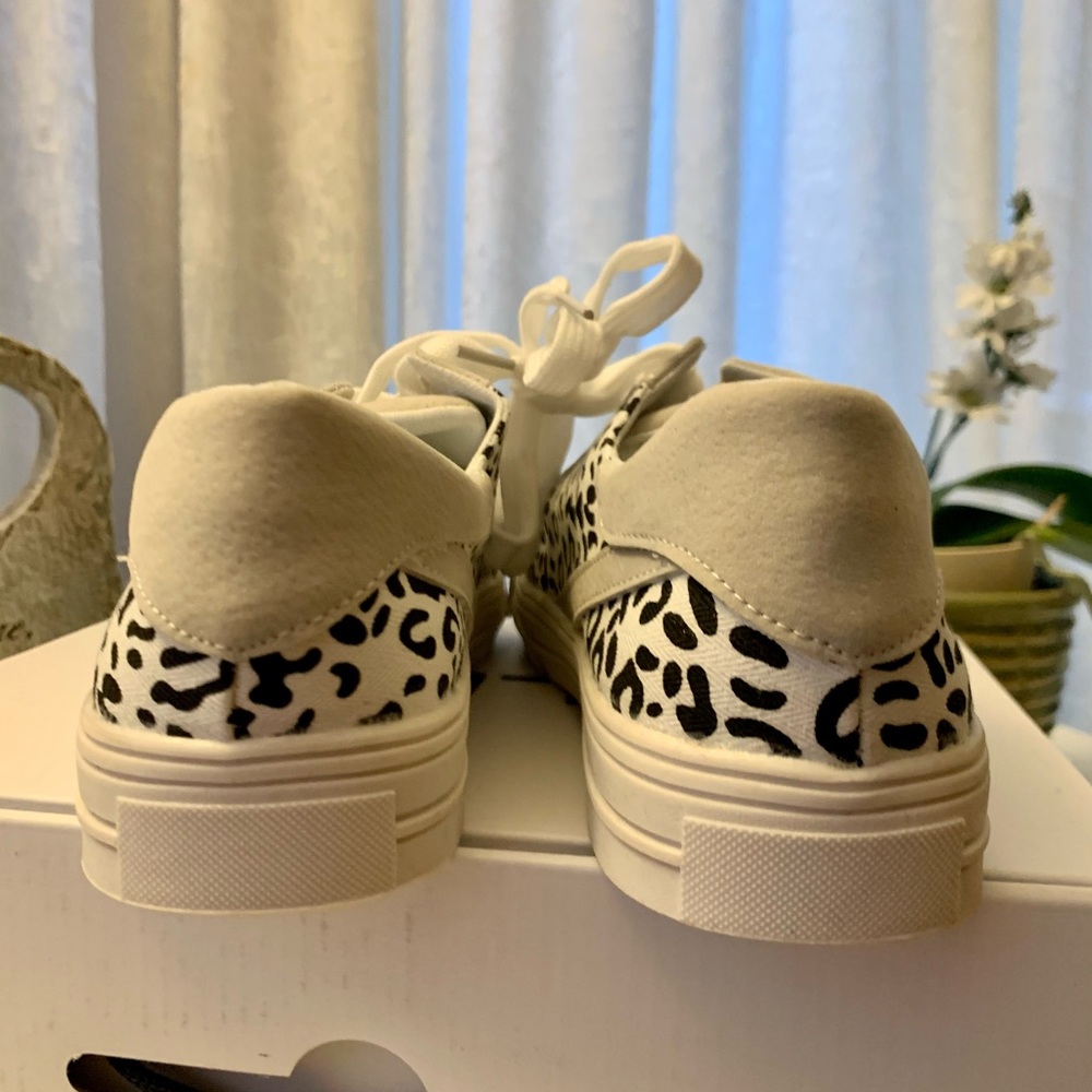 Leopard Sneakers - Picture 3 of 11
